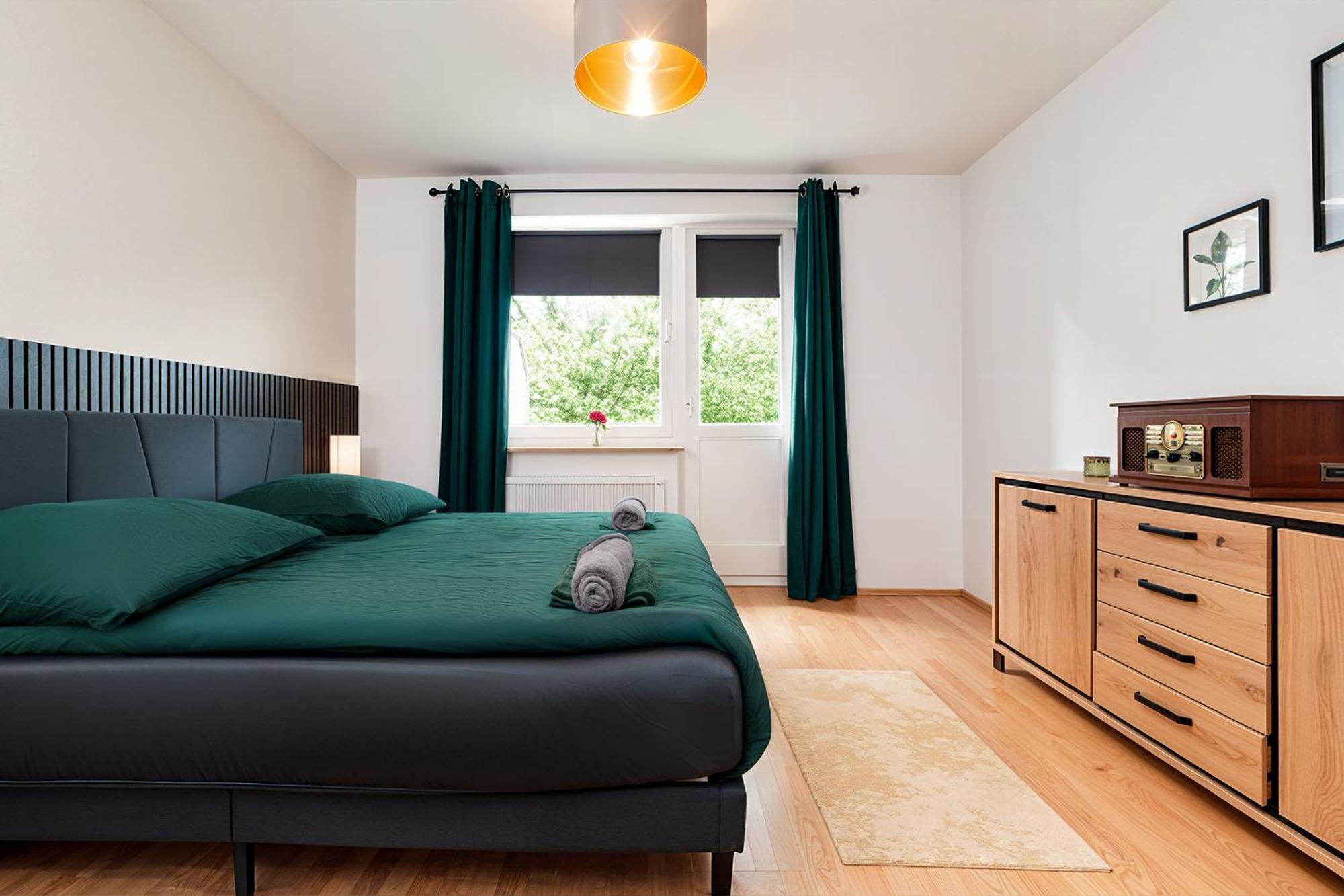 Smart Home - Essen - Perfect For 5 Guests! Central - Balcony - Netflix - Free Parking Zone מראה חיצוני תמונה